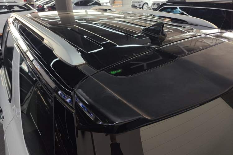 Used CHANGAN CS95 2019 2.0T Two-Wheel-Drive Luxury Version Roof