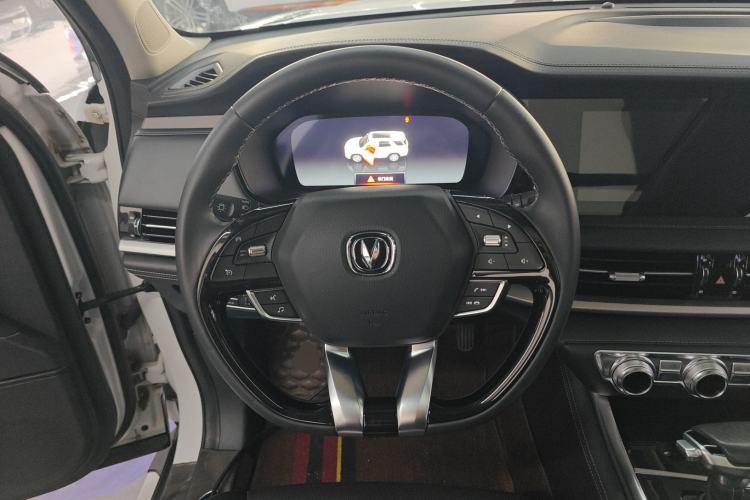Used CHANGAN CS95 2019 2.0T Two-Wheel-Drive Luxury Version Steering Wheel
