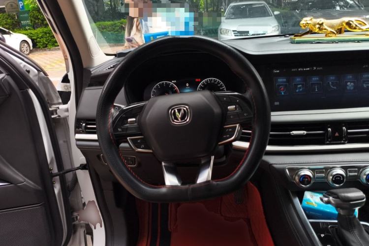 Used CHANGAN CS95 2019 2.0T Two-Wheel-Drive Luxury Version Steering Wheel