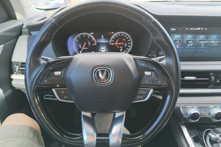 Used CHANGAN CS95 2019 2.0T Two-Wheel-Drive Luxury Version Steering Wheel