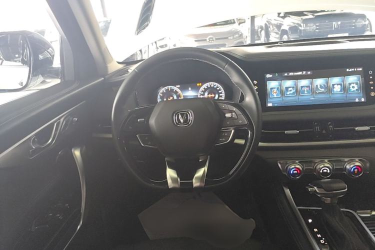 Used CHANGAN CS95 2019 2.0T Two-Wheel-Drive Luxury Version Steering Wheel