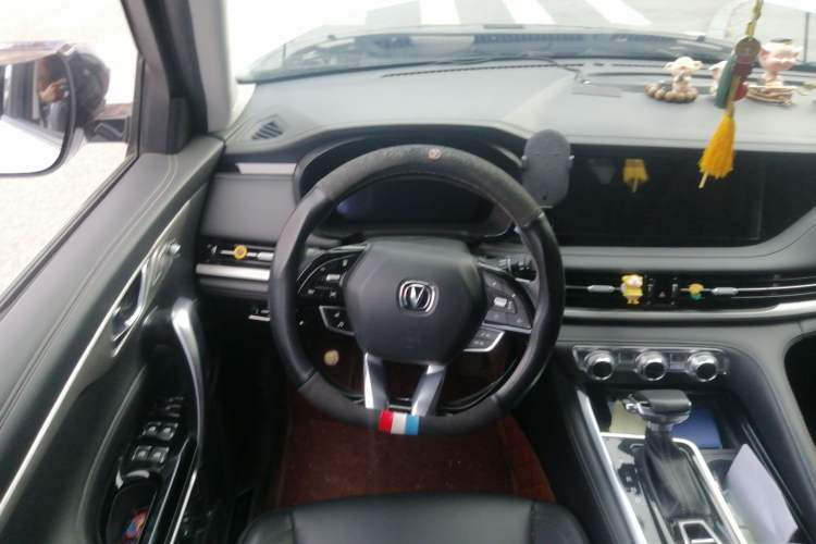 Used CHANGAN CS95 2019 2.0T Four-Wheel Drive Prestige Version Steering Wheel