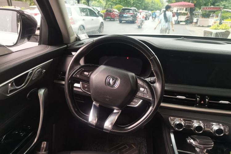 Used CHANGAN CS95 2019 2.0T Four-Wheel Drive Luxury Version Steering Wheel