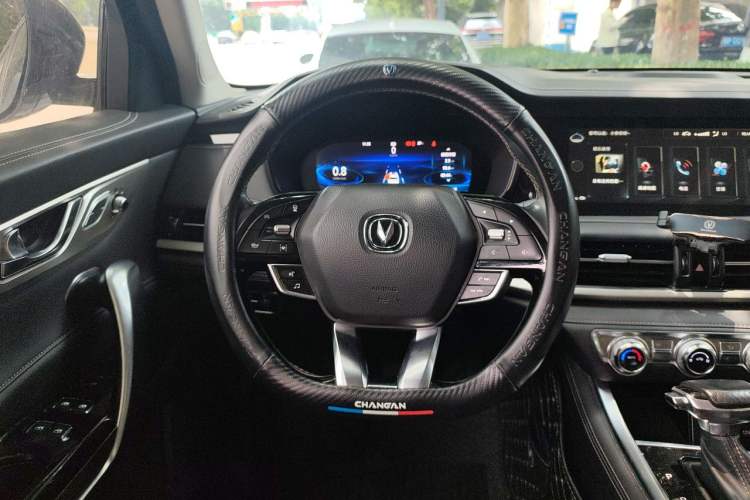 Used CHANGAN CS95 2019 2.0T Four-Wheel Drive Prestige Version Steering Wheel