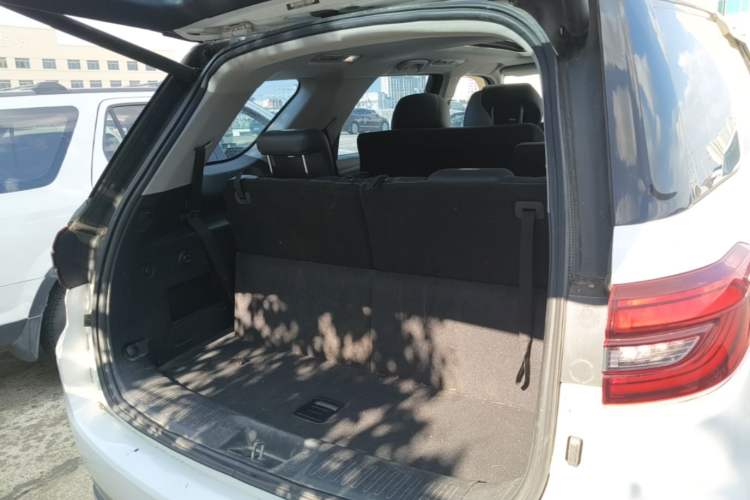 Used CHANGAN CS95 2019 2.0T Two-Wheel-Drive Luxury Version Trunk