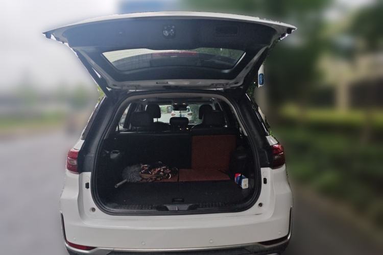 Used CHANGAN CS95 2019 2.0T Two-Wheel-Drive Luxury Version Trunk
