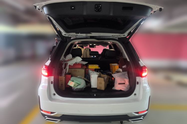 Used CHANGAN CS95 2019 2.0T Two-Wheel-Drive Luxury Version Trunk