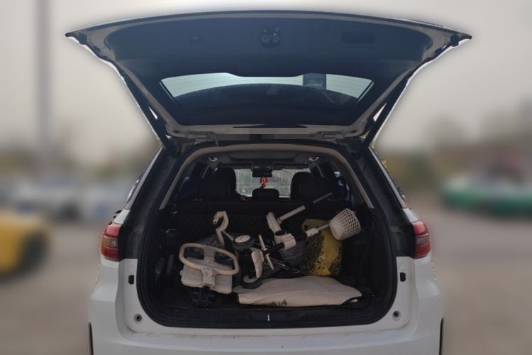 Used CHANGAN CS95 2019 2.0T Two-Wheel-Drive Luxury Version Trunk
