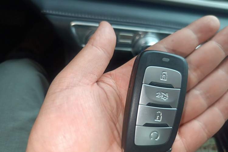 Used CHANGAN CS95 2019 2.0T Four-Wheel Drive Prestige Version Vehicle Key