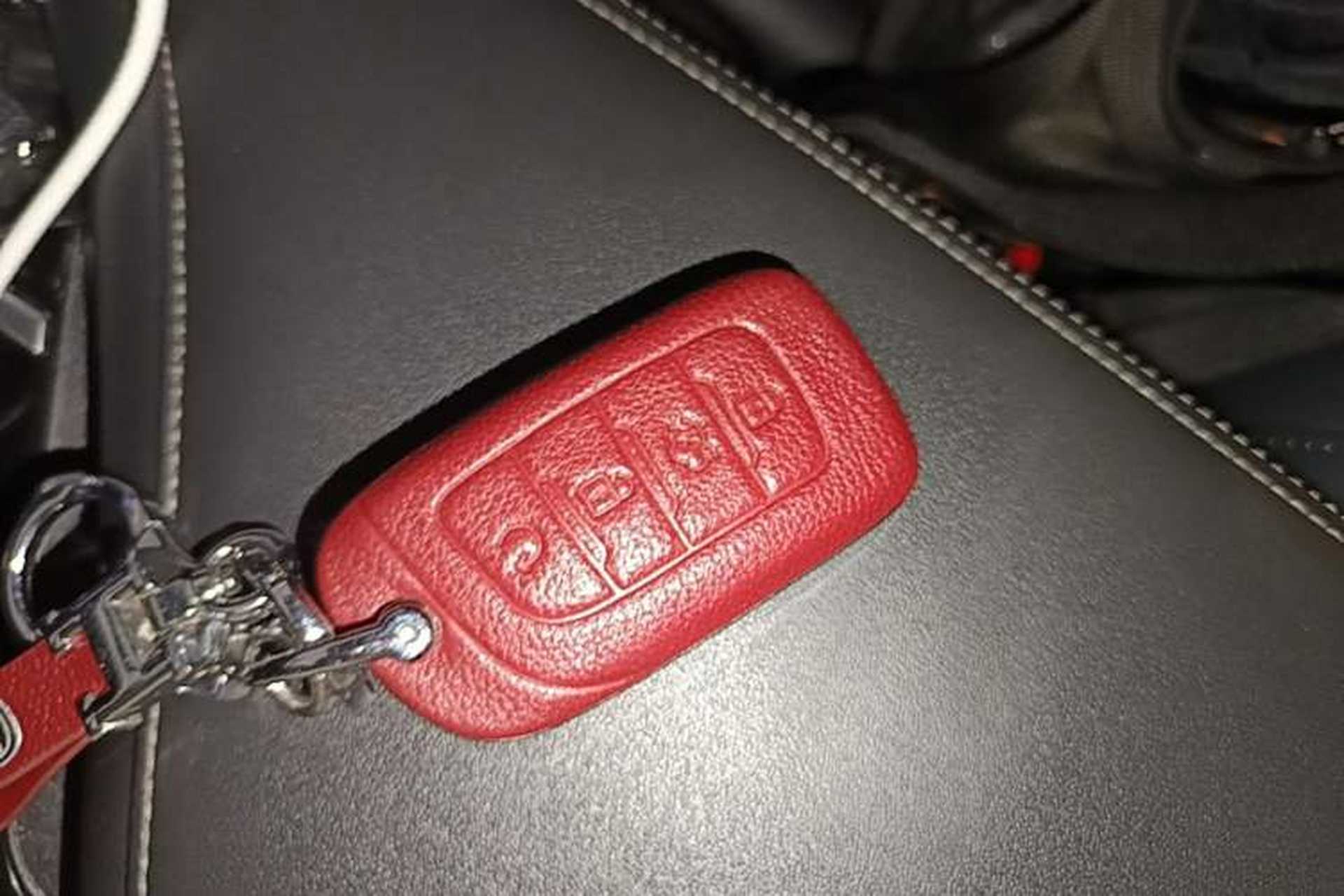 Used CHANGAN CS95 2019 2.0T Two-Wheel-Drive Luxury Version Vehicle Key