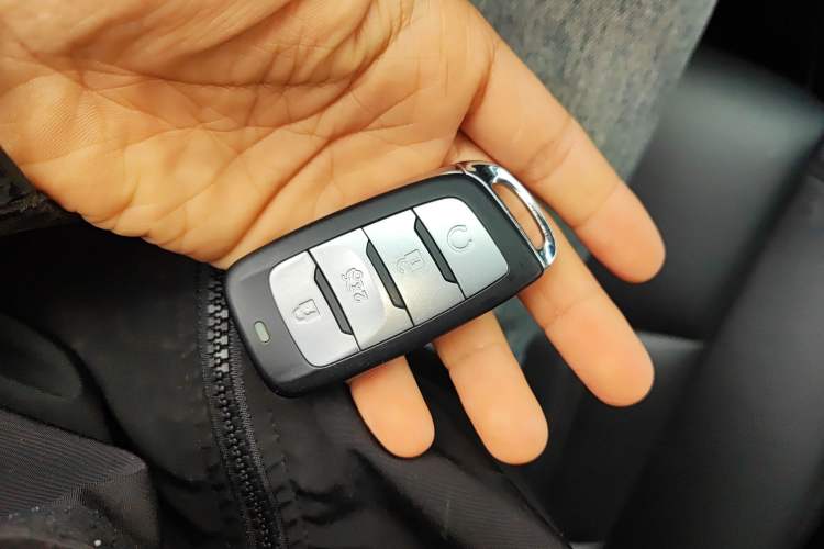 Used CHANGAN CS95 2019 2.0T Four-Wheel Drive Prestige Version Vehicle Key