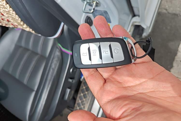 Used CHANGAN CS95 2019 2.0T Two-Wheel-Drive Luxury Version Vehicle Key