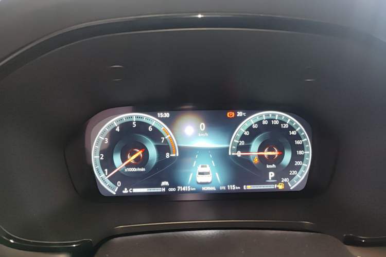 Used CHANGAN CS95 2021 2.0T Two-Wheel Drive Luxury Version Instrument Cluster
