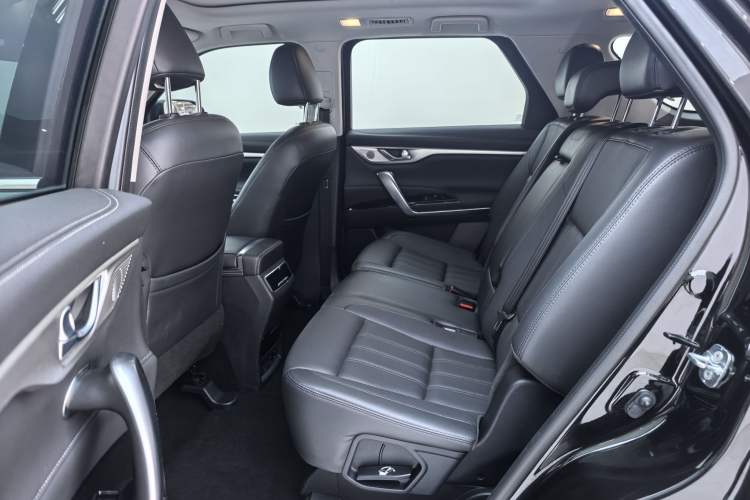 Used CHANGAN CS95 2021 2.0T Two-Wheel Drive Luxury Version Interior 2