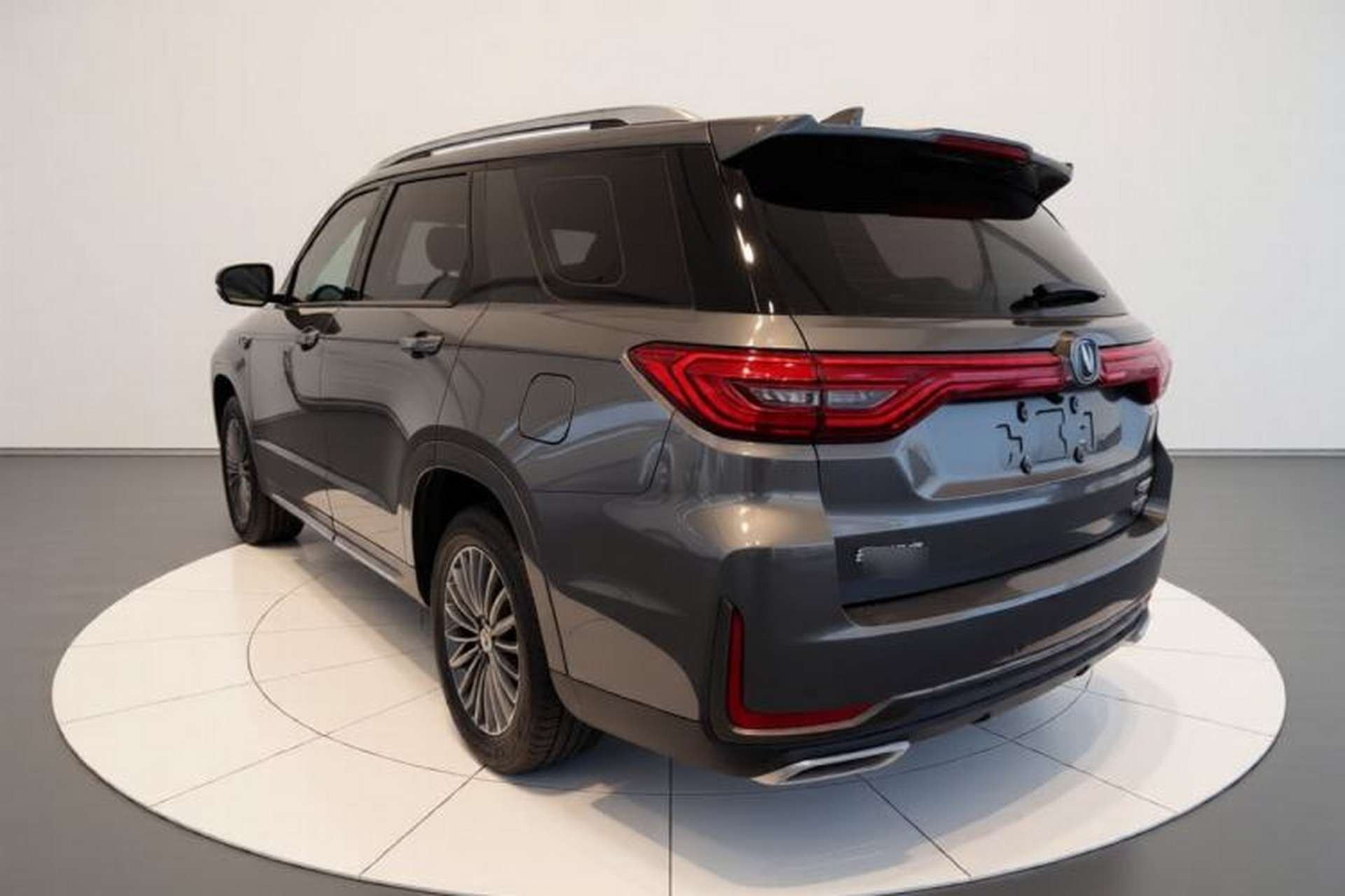 Used CHANGAN CS95 2021 2.0T Two-Wheel Drive Luxury Version Exterior 2