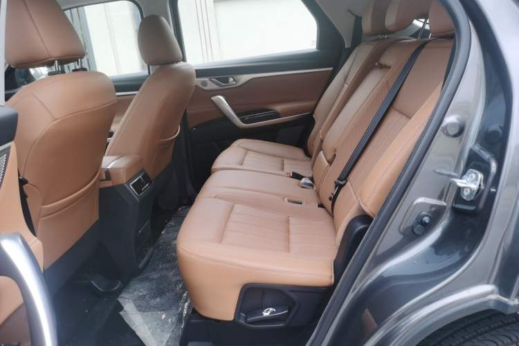 Used CHANGAN CS95 2021 2.0T Two-Wheel Drive Luxury Version Interior 1