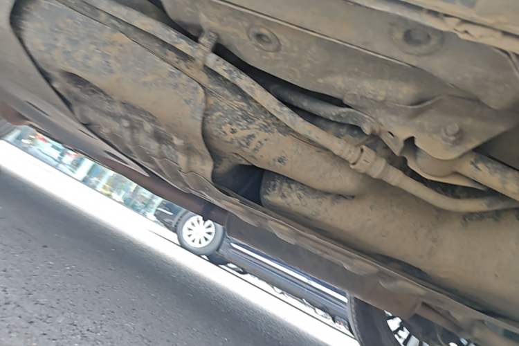 Used CHANGAN CS95 2021 2.0T Two-Wheel Drive Luxury Version Chassis Rear Left