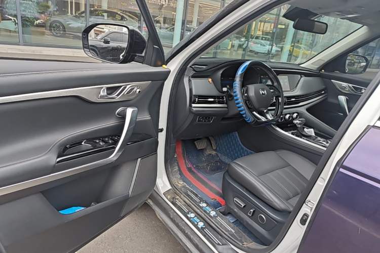 Used CHANGAN CS95 2021 2.0T Two-Wheel Drive Luxury Version Driver Seat