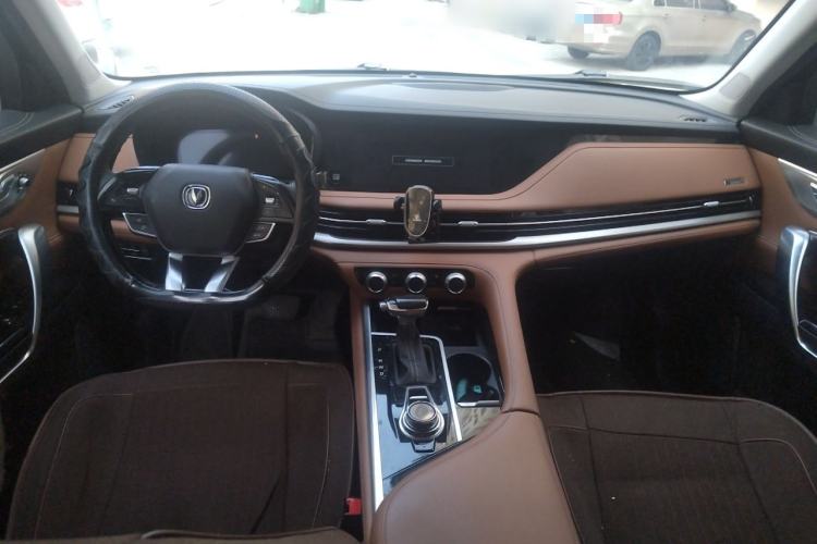 Used CHANGAN CS95 2021 2.0T Four-Wheel Drive Luxury Version Center Console