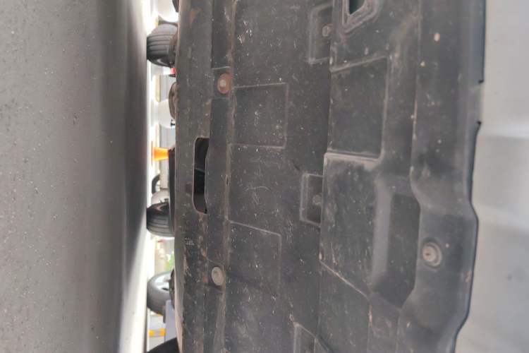 Used CHANGAN CS95 2021 2.0T Two-Wheel Drive Luxury Version Chassis Front