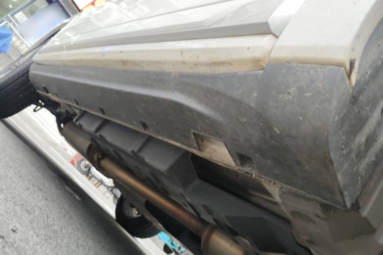 Used CHANGAN CS95 2021 2.0T Two-Wheel Drive Luxury Version Chassis Front Right