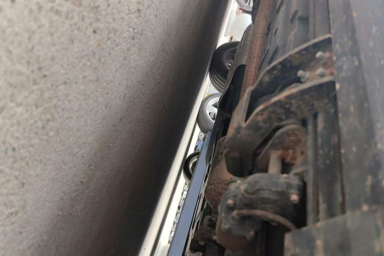 Used CHANGAN CS95 2021 2.0T Two-Wheel Drive Luxury Version Chassis Front Right