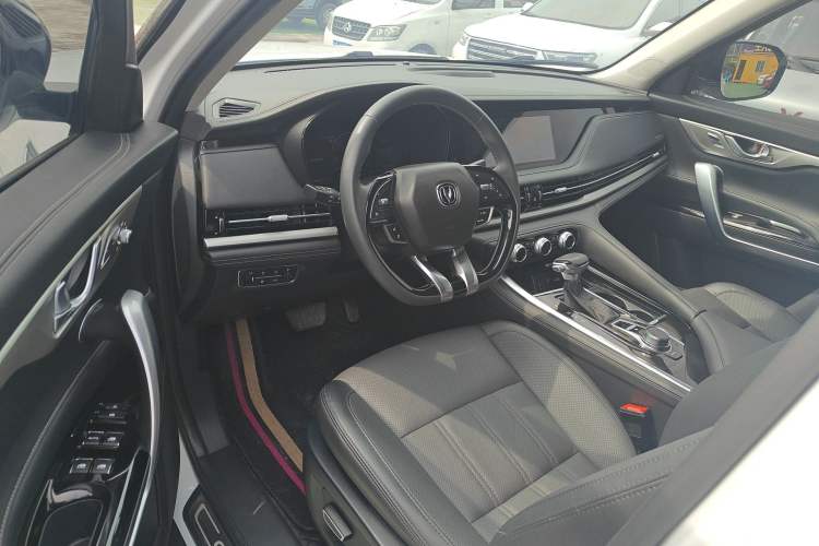 Used CHANGAN CS95 2021 2.0T Two-Wheel Drive Luxury Version Driver Seat