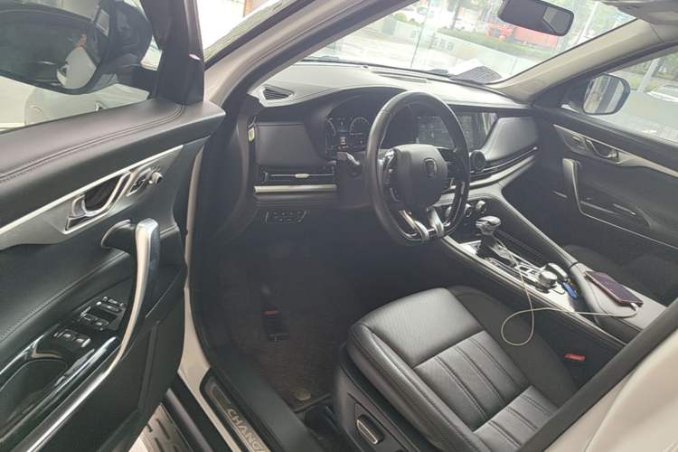 Used CHANGAN CS95 2021 2.0T Two-Wheel Drive Luxury Version Driver Seat