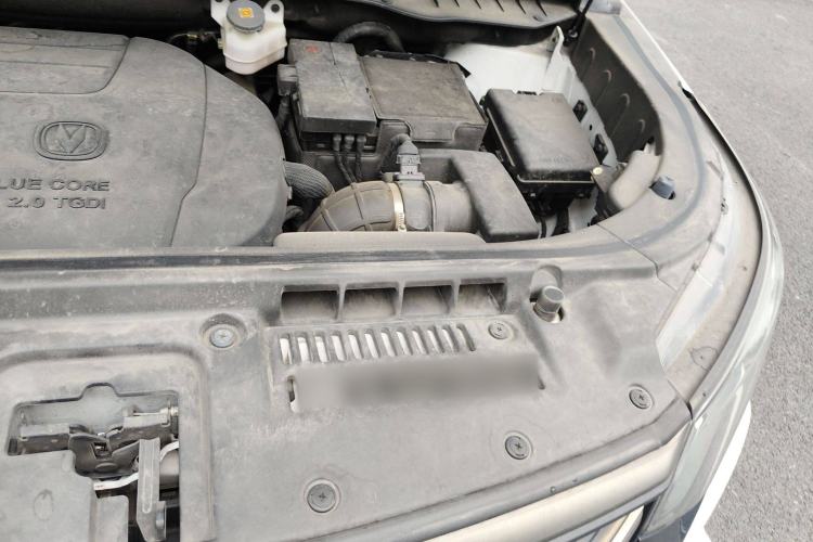 Used CHANGAN CS95 2021 2.0T Two-Wheel Drive Luxury Version Engine Bay Left