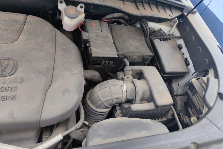 Used CHANGAN CS95 2021 2.0T Two-Wheel Drive Luxury Version Engine Bay Left