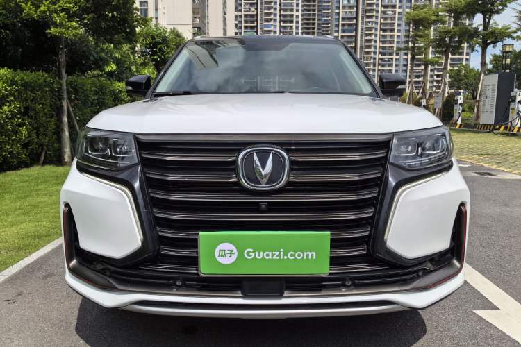 Used CHANGAN CS95 2021 2.0T Two-Wheel Drive Luxury Version Exterior 2