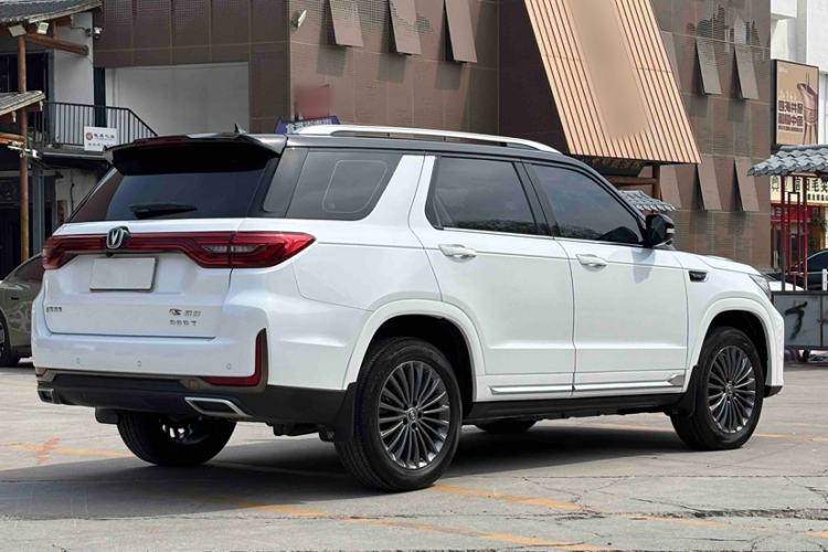 Used CHANGAN CS95 2021 2.0T Two-Wheel Drive Luxury Version Exterior 5