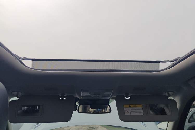 Used CHANGAN CS95 2021 2.0T Two-Wheel Drive Luxury Version Headliner