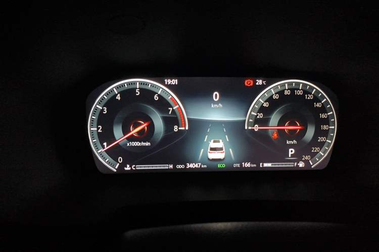 Used CHANGAN CS95 2021 2.0T Two-Wheel Drive Luxury Version Instrument Cluster