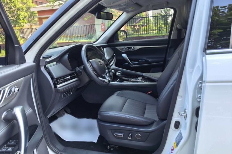 Used CHANGAN CS95 2021 2.0T Two-Wheel Drive Luxury Version Interior 2