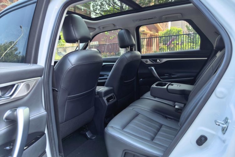 Used CHANGAN CS95 2021 2.0T Two-Wheel Drive Luxury Version Interior 3
