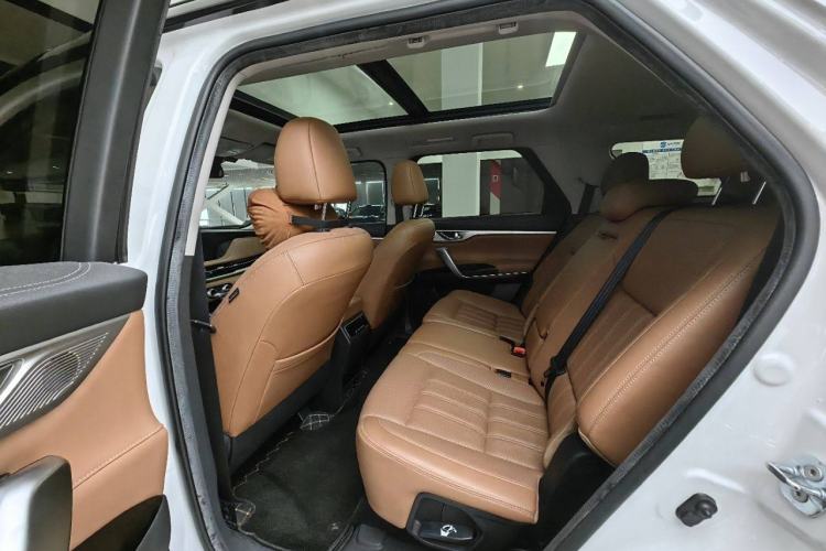 Used CHANGAN CS95 2021 2.0T Four-Wheel Drive Premium Edition Interior 3