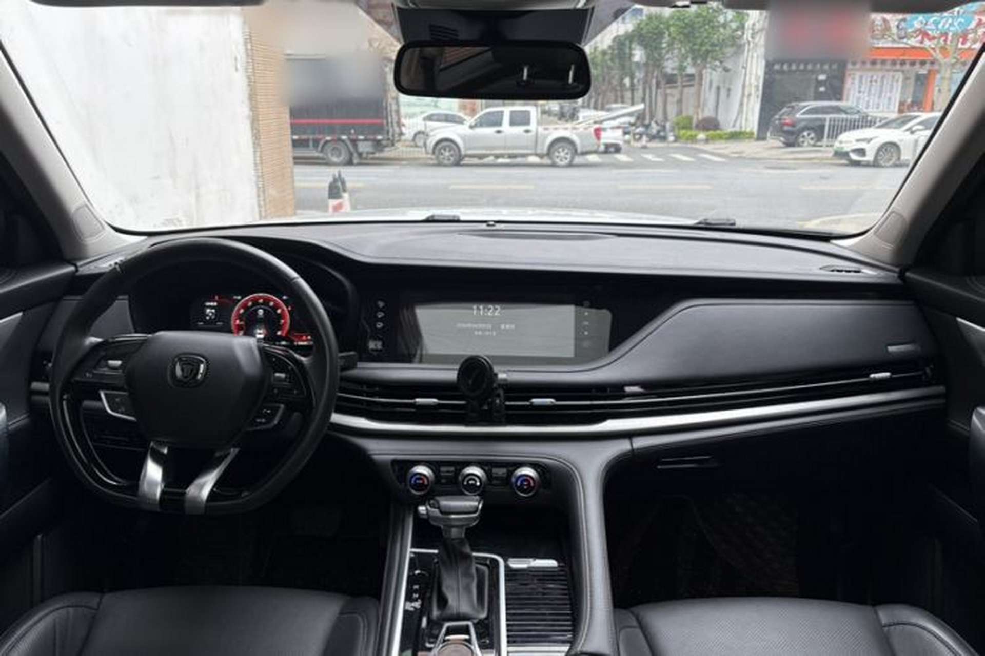Used CHANGAN CS95 2021 2.0T Two-Wheel Drive Luxury Version Interior 3