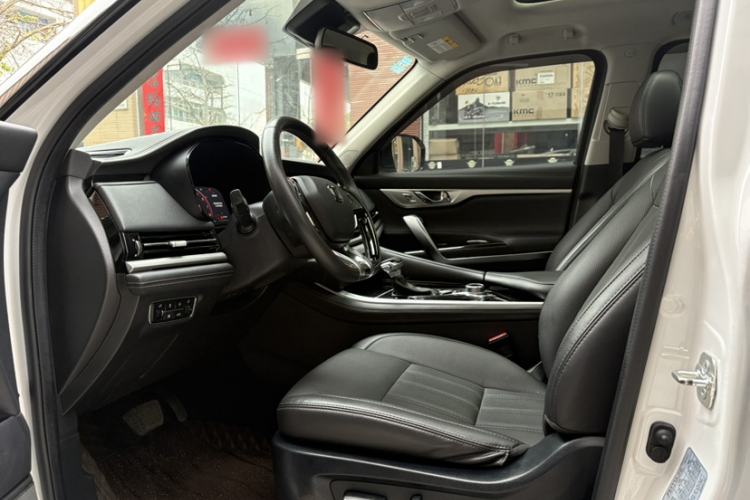 Used CHANGAN CS95 2021 2.0T Two-Wheel Drive Luxury Version Interior 4