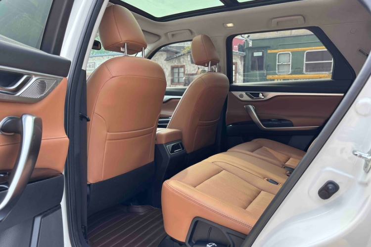 Used CHANGAN CS95 2021 2.0T Two-Wheel Drive Luxury Version Interior 6