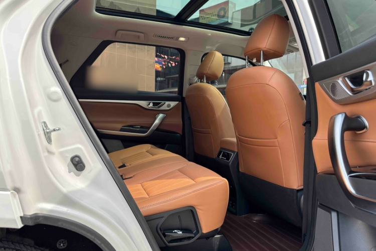 Used CHANGAN CS95 2021 2.0T Two-Wheel Drive Luxury Version Interior 9