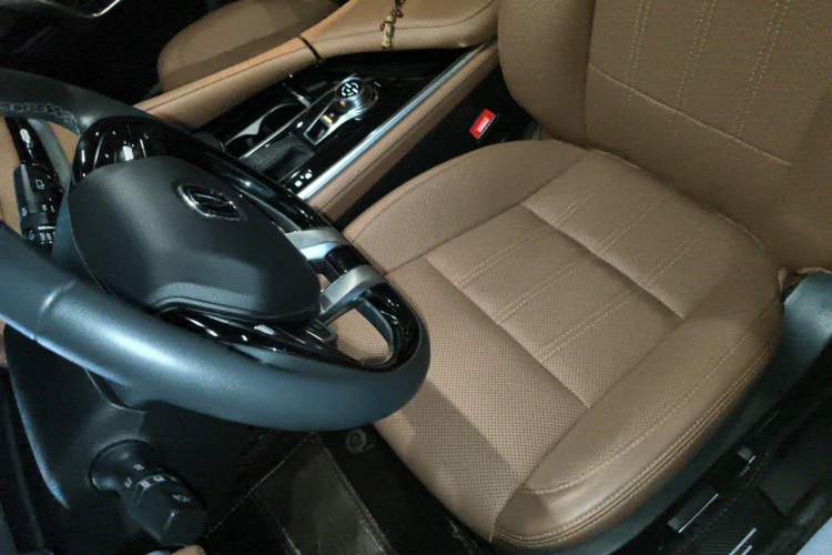 Used CHANGAN CS95 2021 2.0T Two-Wheel Drive Luxury Version Left Front Seat