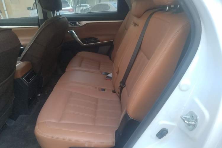 Used CHANGAN CS95 2021 2.0T Four-Wheel Drive Luxury Version Left Rear Seat