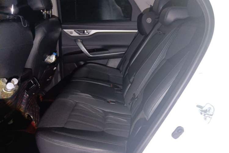 Used CHANGAN CS95 2021 2.0T Two-Wheel Drive Luxury Version Left Rear Seat