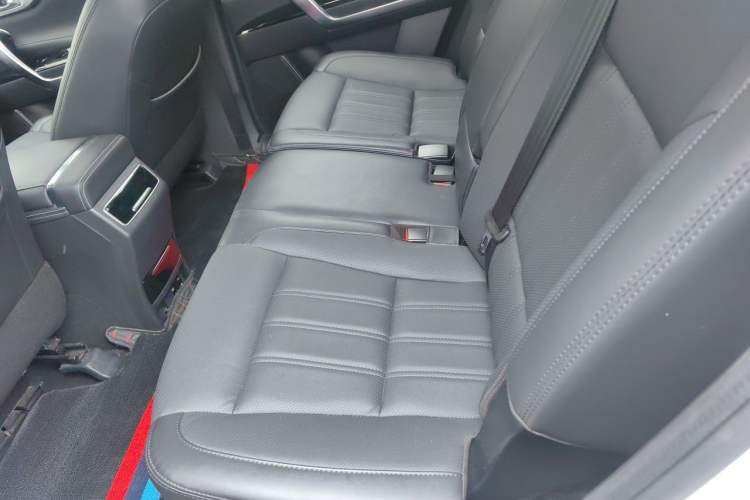 Used CHANGAN CS95 2021 2.0T Two-Wheel Drive Luxury Version Left Rear Seat