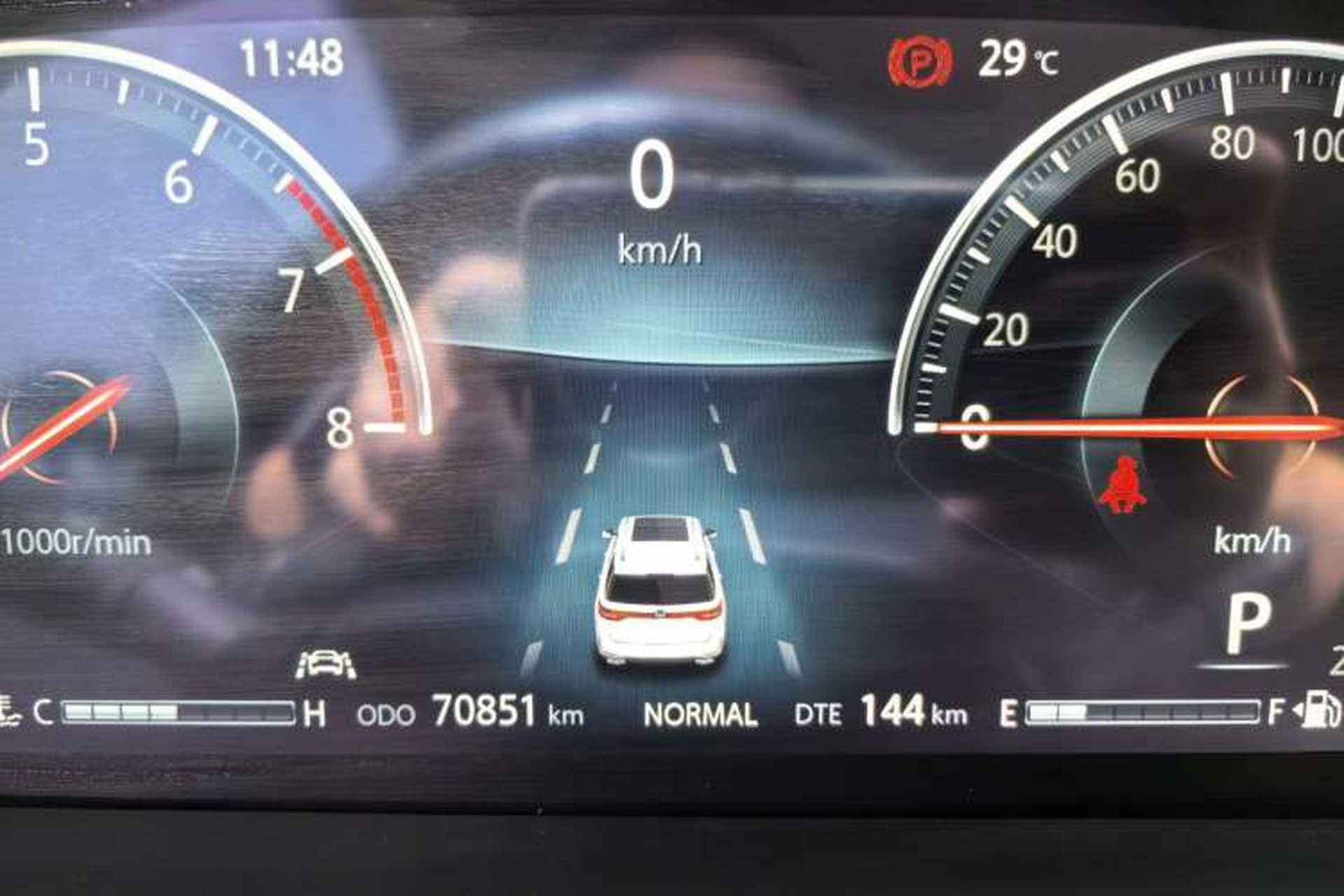 Used CHANGAN CS95 2021 2.0T Two-Wheel Drive Luxury Version Odometer Close Up