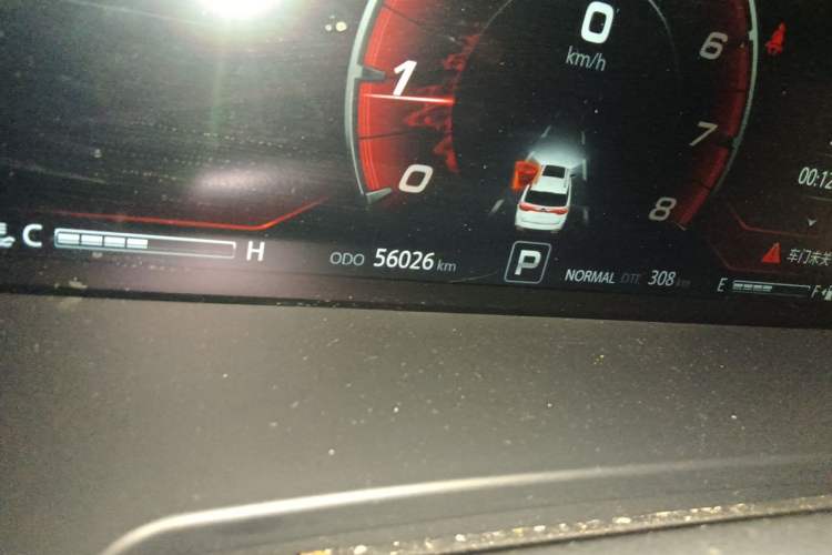 Used CHANGAN CS95 2021 2.0T Two-Wheel Drive Luxury Version Odometer Close Up