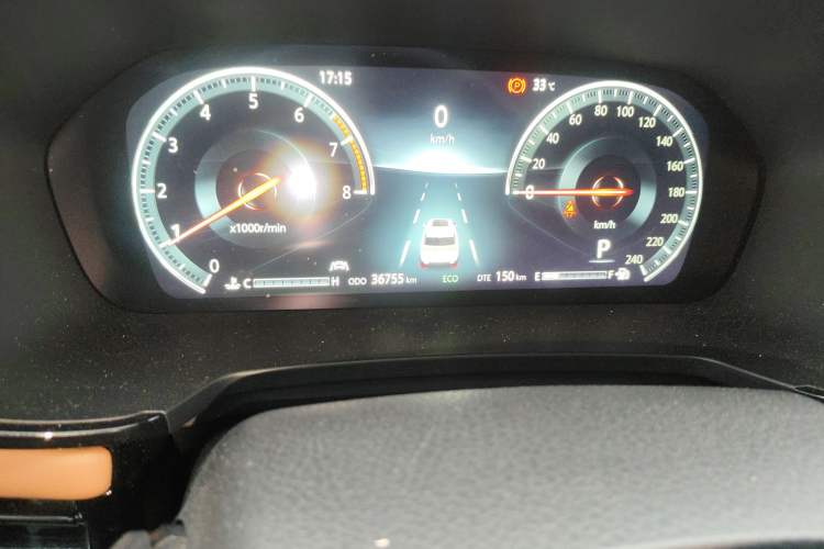 Used CHANGAN CS95 2021 2.0T Two-Wheel Drive Luxury Version Odometer Close Up