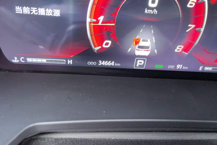 Used CHANGAN CS95 2021 2.0T Two-Wheel Drive Luxury Version Odometer Close Up