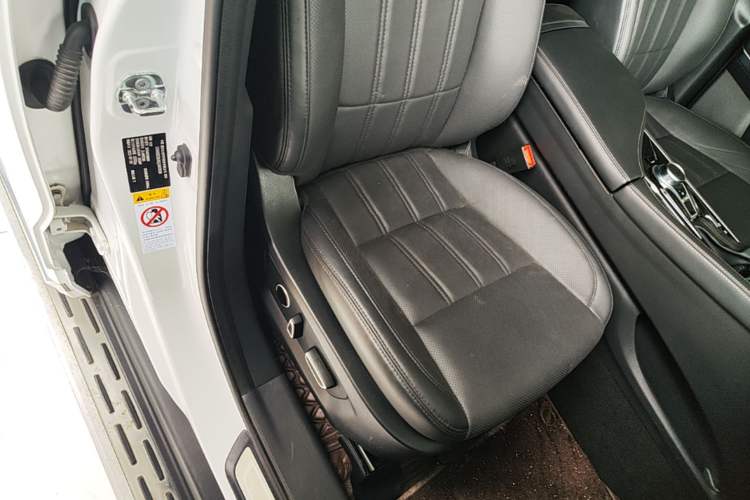 Used CHANGAN CS95 2021 2.0T Two-Wheel Drive Luxury Version Right Front Seat